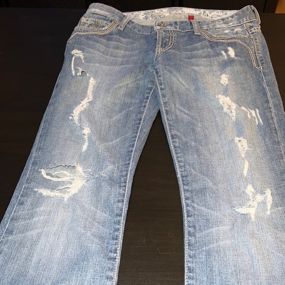 Guess Denim - Guess flirty straight distressed ripped  light wash jeans Sz 27